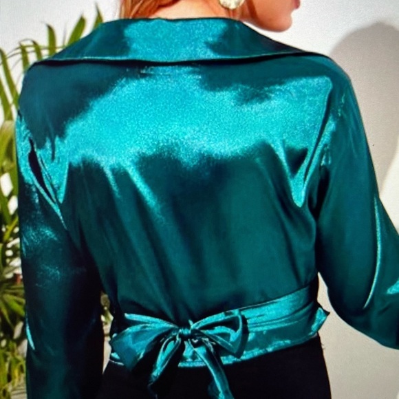 Maternity Tie Waist Crop Top - Picture 8 of 8